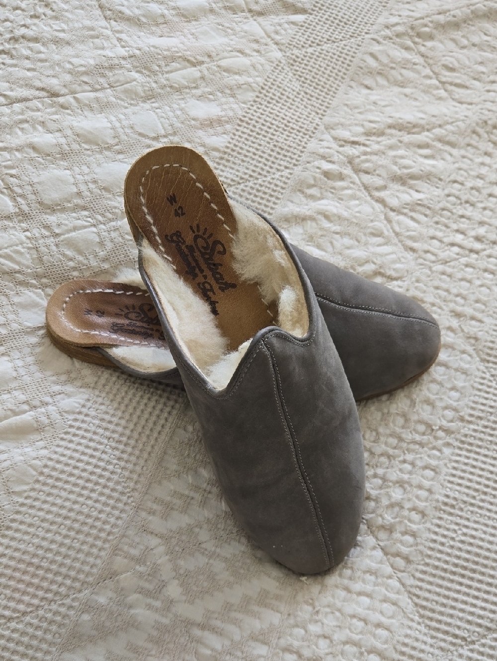 Sabah Gray Suede Shearling-Lined Slip-On Mules Minimalist Normcore Size 42